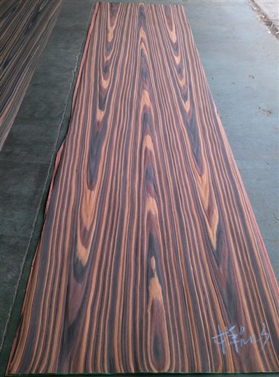 ציפויי עץ מהונדסים